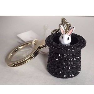Kate spade RABBIT AND HAT KEYCHAIN